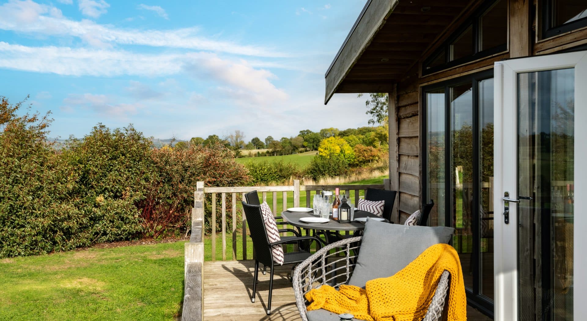 Availability & Booking - Moonrise Lodges